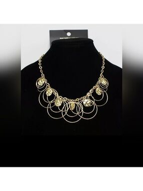 Gold Link Necklace with Hammered Discs by New York & Co. NWT 18"